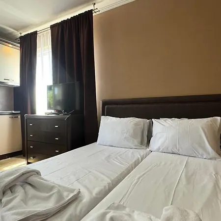 公寓 Bratanov Bahami 阳光海滩