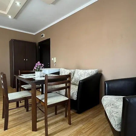 Bratanov Bahami Apartment